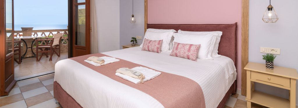 Rooms & Suites